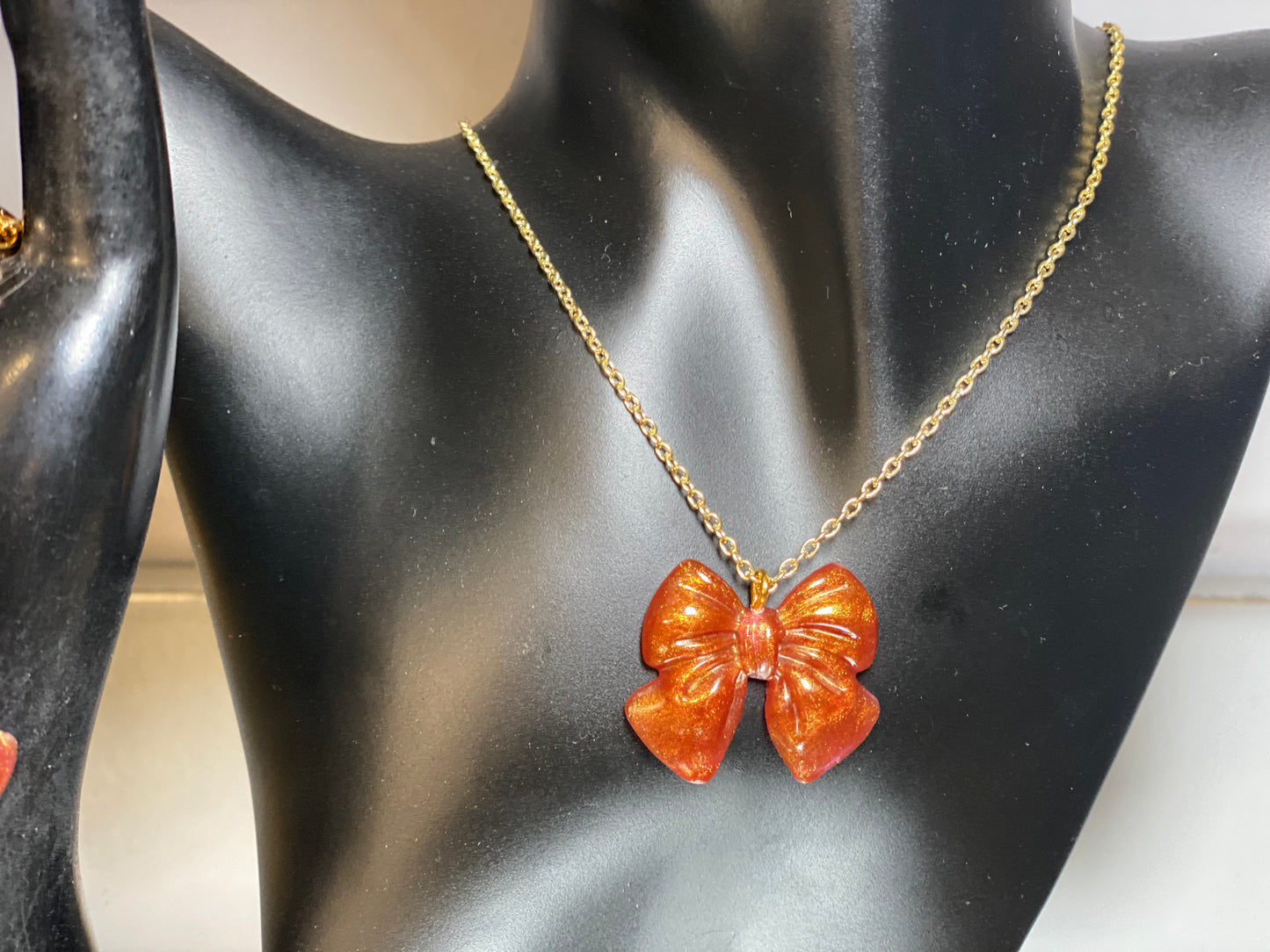 Amber Bow Jewelry Set – Necklace, Bracelet & Stud Earrings