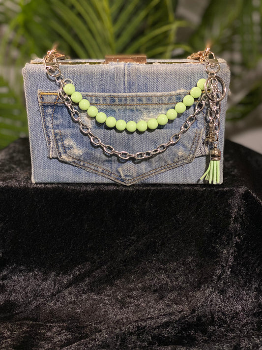 Silver Luxe Charm – Lime Glow