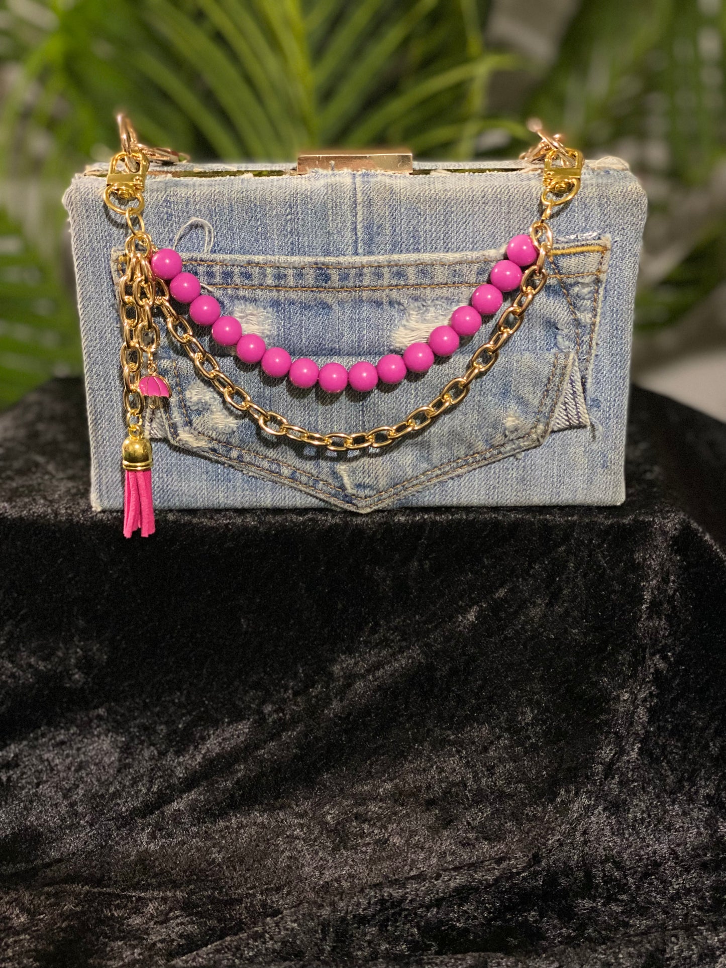 Gold Luxe Charm – Hot Pink