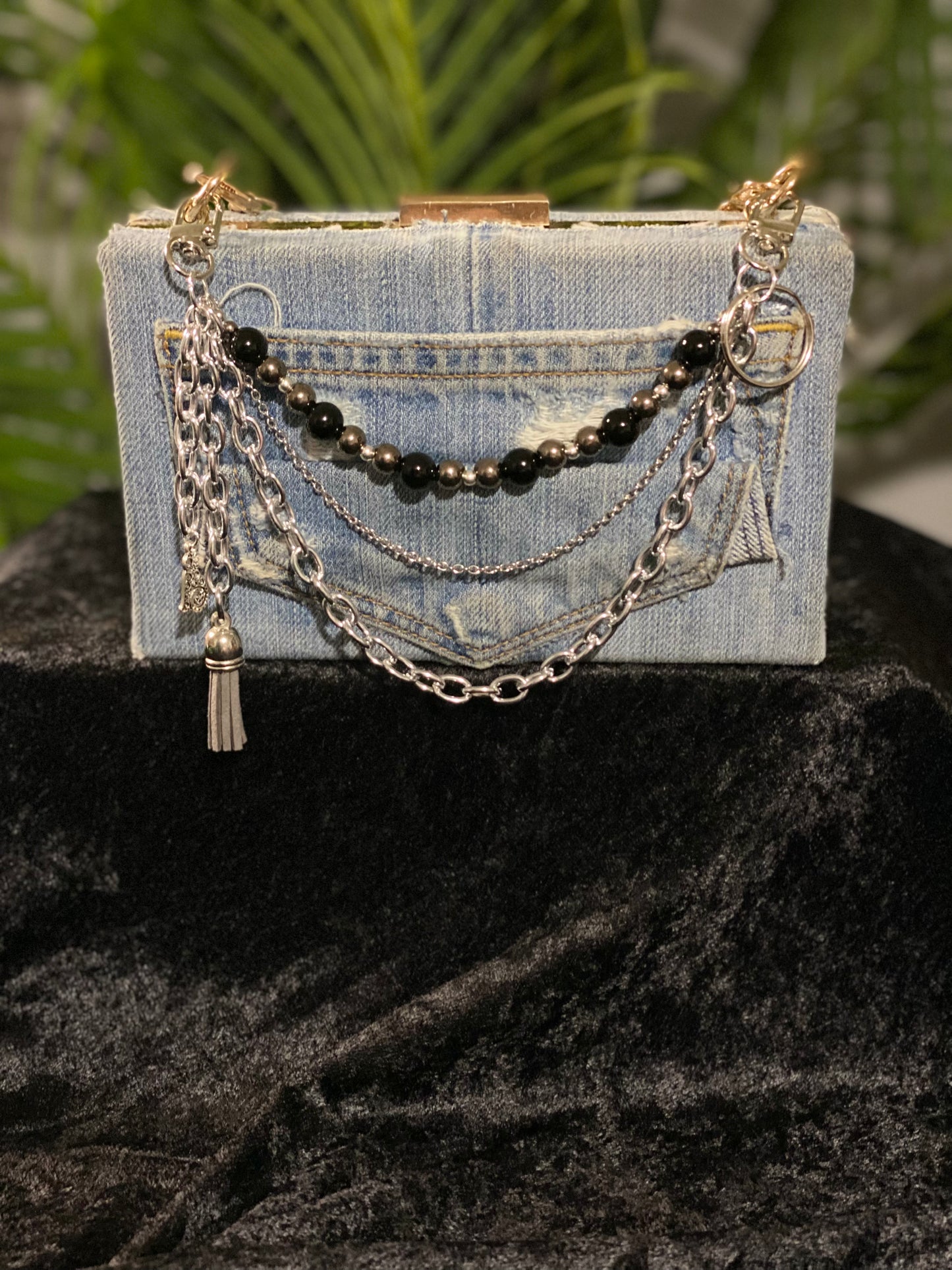 Silver Luxe Charm – Noir