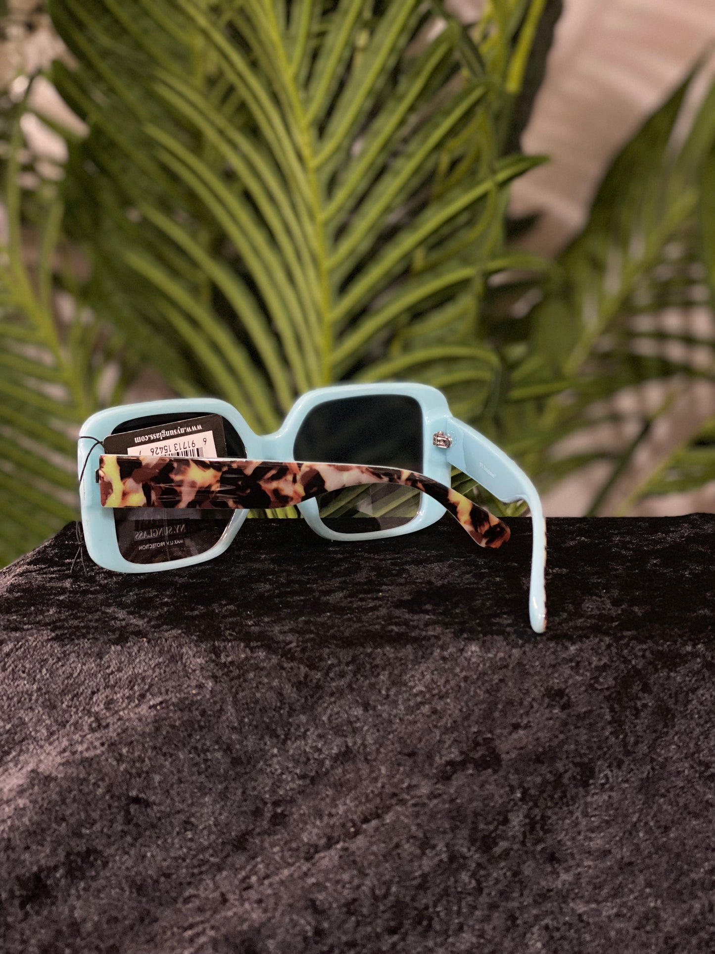 Statement Frame Sunglasses Collection